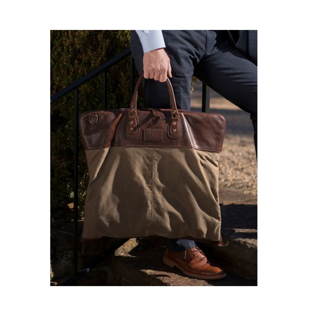 Gravely Garment Bag Waxwear Rangertan - Image 3